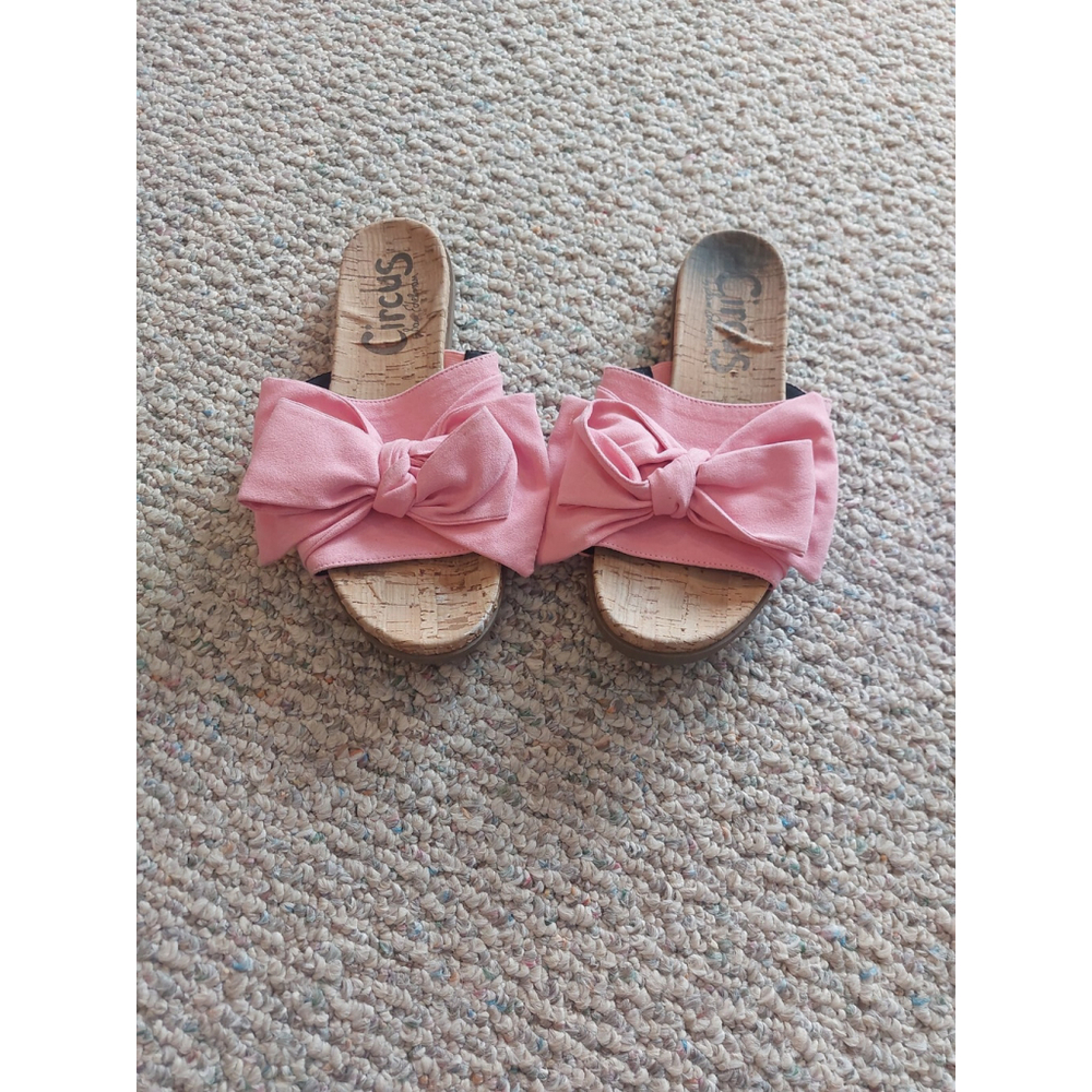 Womans Sandals Pink,size 8,by CIRCUS By Sam Adelman